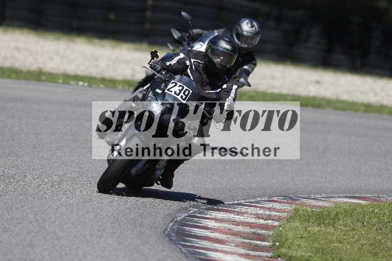 /43 08.08.2025 Discover the Bike ADR/Bike 1 gruen/239